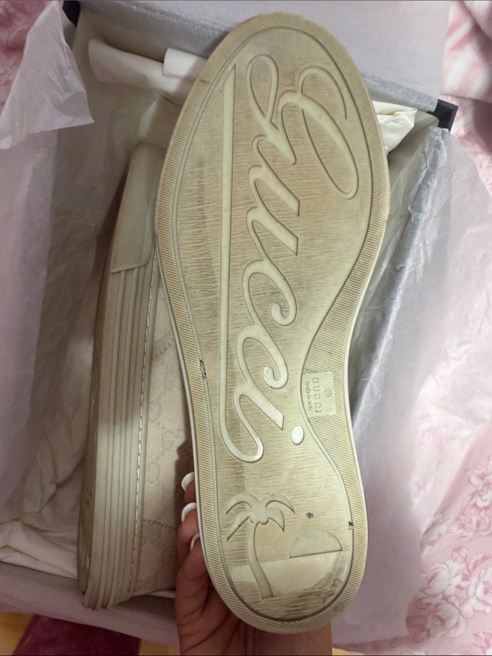 Gucci Women's Light Beige Lace-Up Sneakers - Picture 16 of 16